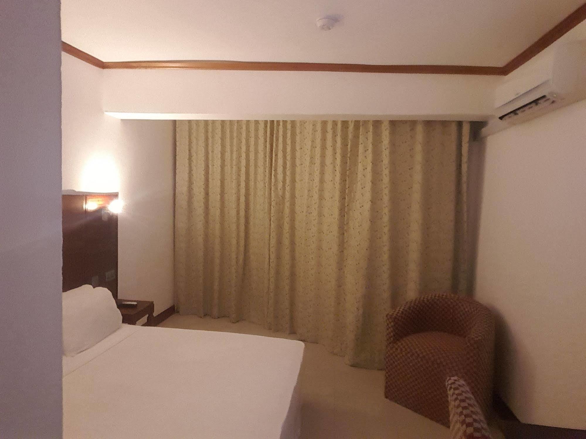 Golden Gate Hotel Kumasi Luaran gambar